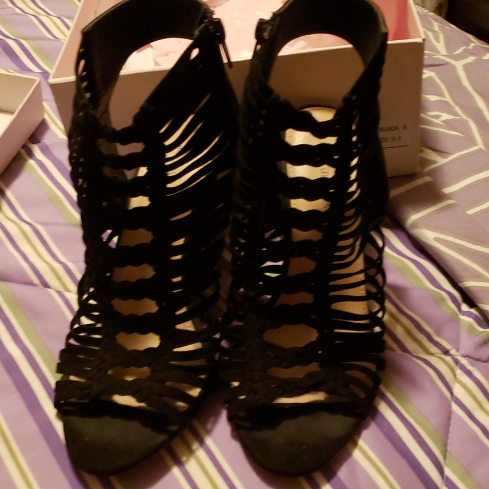 Dress sandals